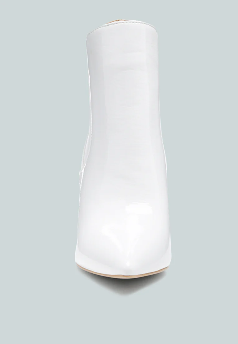 MOLINA High Heeled Chelsea Boot In White - Image 3